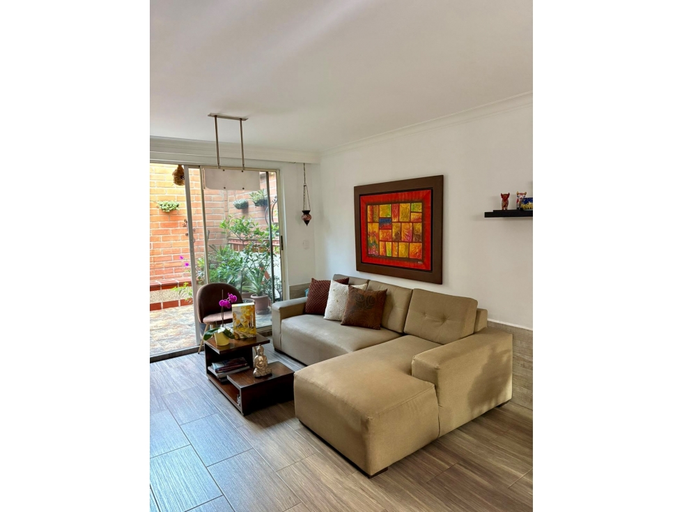 SE VENDE CASA EN LA MOTA, MEDELLIN