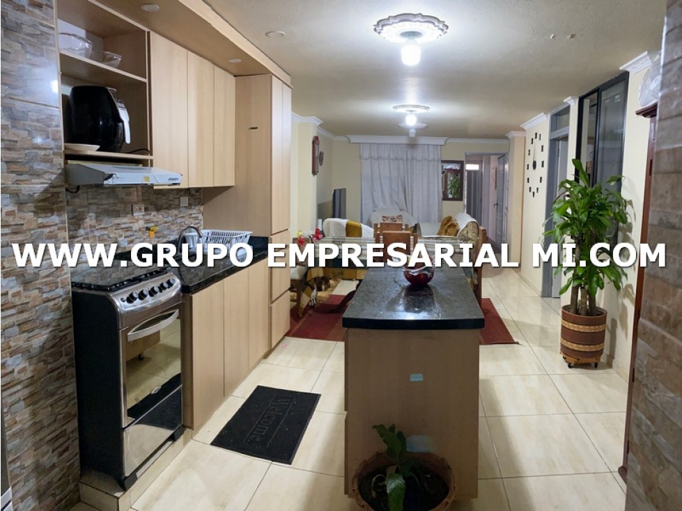 Casa Unifamiliar En Venta - Sector El Carmelo, Itagüi Cod: 27150