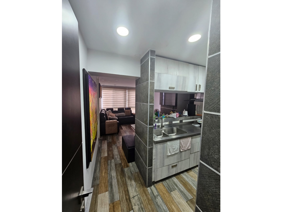 SE VENDE APARTAMENTO EN SANTA TERESITA EN PISO 7 DE 54 M2 CON PARQUEA — foto 3