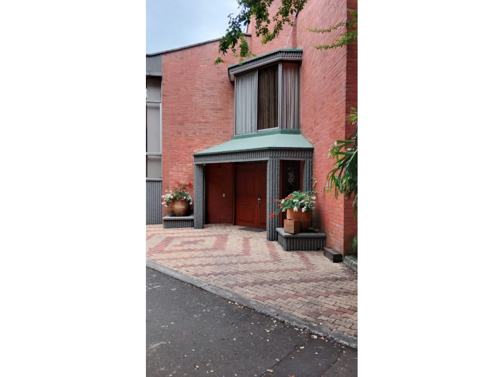Vendo Casa Campestre con Piscina y ascensor en Pance