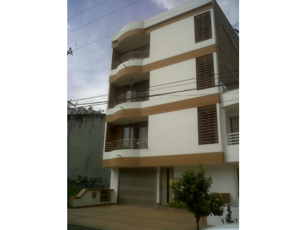 Vendo excelente edificio en el ingenio