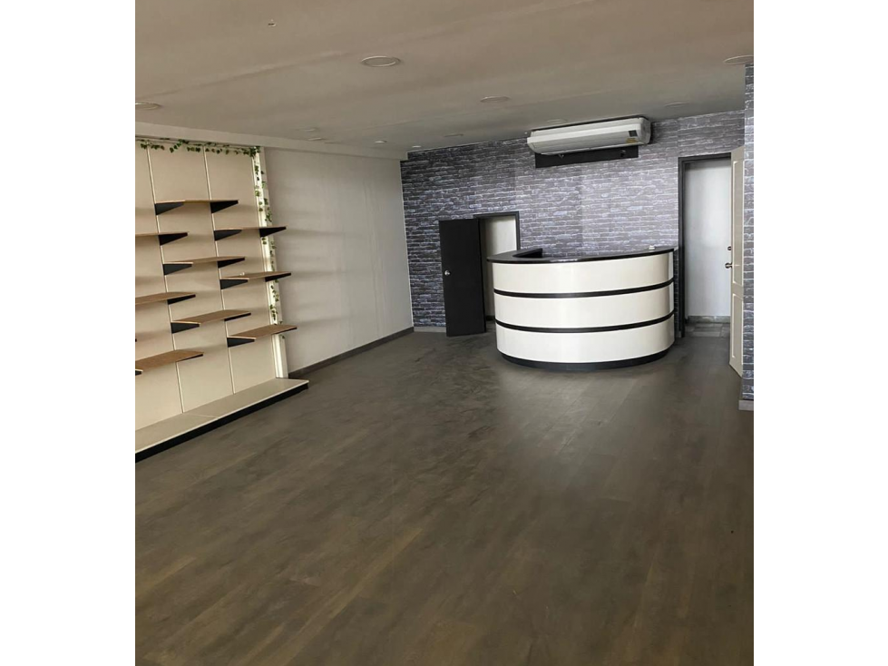 SE VENDE LOCAL EN PALMETO EN EL SEGUNDO PISO DE 97 M2 DESOCUPADO — foto 2