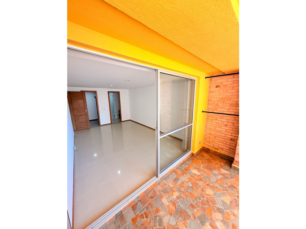 SE ALQUILA APARTAMENTO EN SABANETA DE 111 M2 EN PISO 8 — foto 2