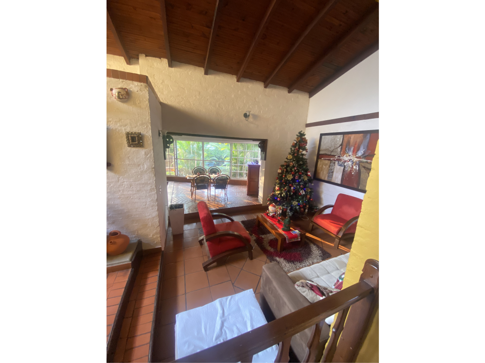 VENTA CASA CAMPESTRE EN LAS MERCEDES