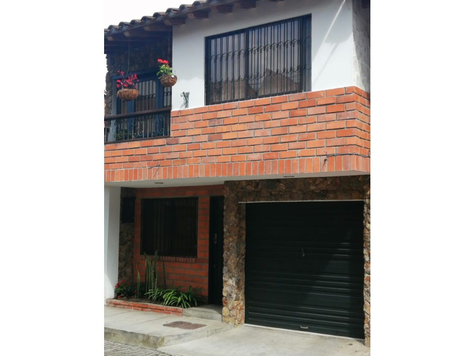 SE VENDE CASA UNIFAMILIAR LA CEJA -ANTIOQUIA