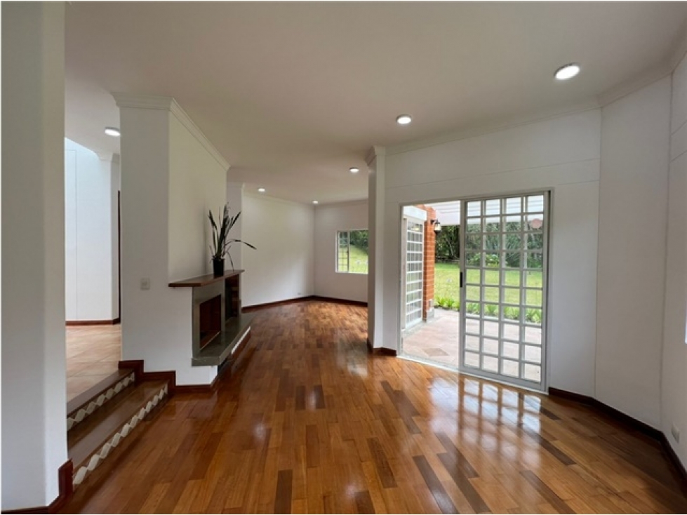 SG - Hermosa casa en Alto Las Palmas , Envigado - 2