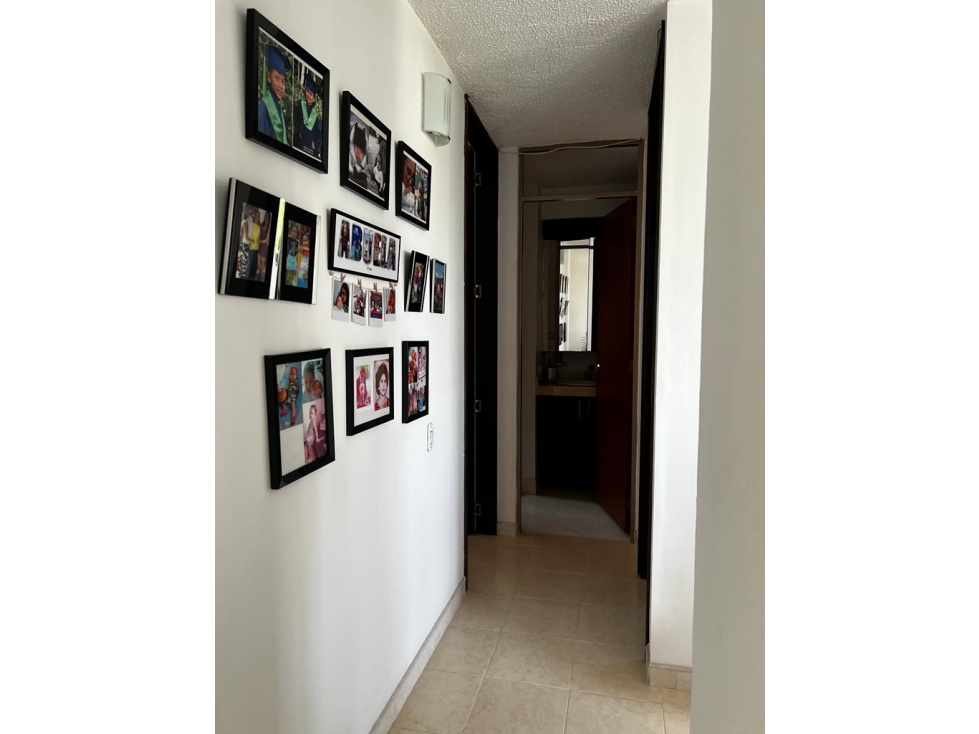 SE VENDE APARTAMENTO EN CALICANTO EN PISO 4 SIN ASCENSOR — foto 4