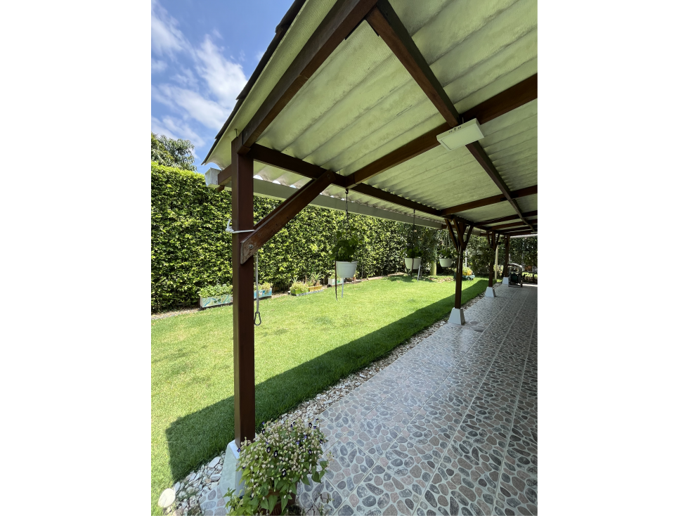 VENTA HERMOSA CASA CAMPESTRE
