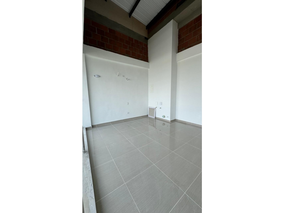 SE VENDE LOCAL COMERCIAL EN PARQUE NATURA DE 19 M2 PARA ESTRENAR - 2