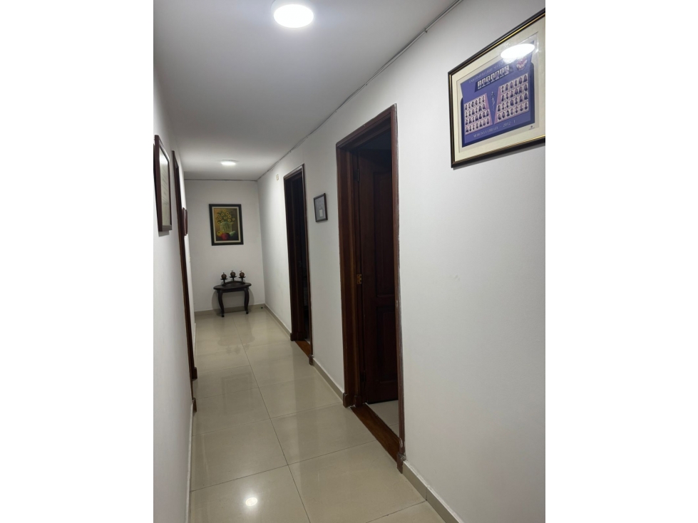 SE VENDE APARTAMENTO EN LOS CAMBULOS DE 157 M2 EN PISO 9 — foto 3