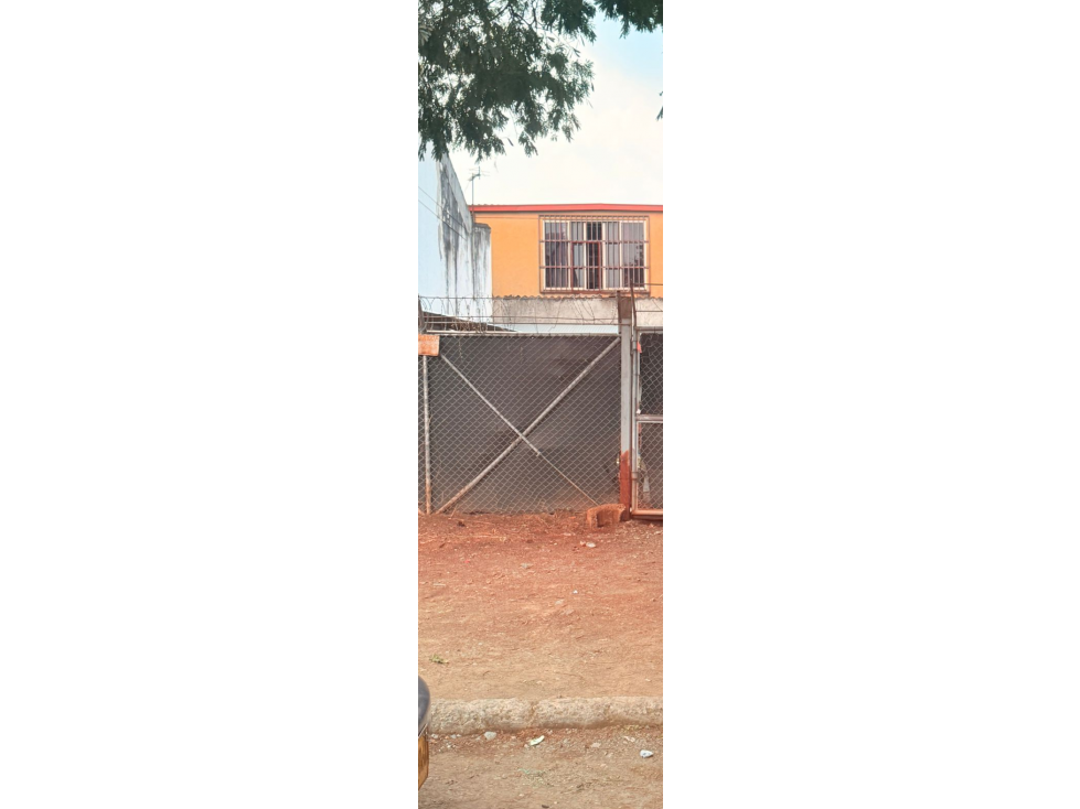 SE VENDE LOTE EN CIUDAD JARDIN DE 800 M2 USO MIXTO