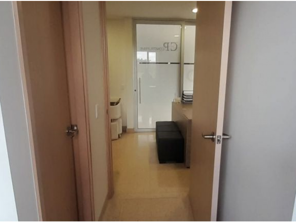 SE VENDE OFICINA EN RIONEGRO ANTIOQUIA DE 32.51 M2 EN PISO 3 ASCENSOR - 5