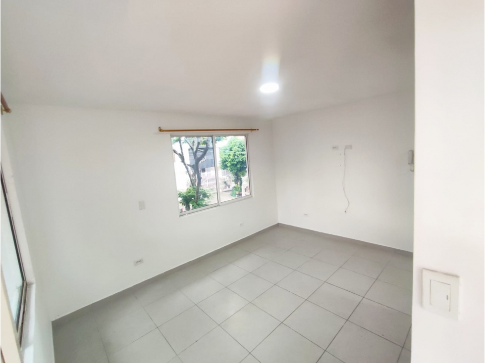 SE VENDE CASA ESQUNERA CON LOCAL COMERCIAL Y VIVIENDAS EN PANAMERICANO — foto 6