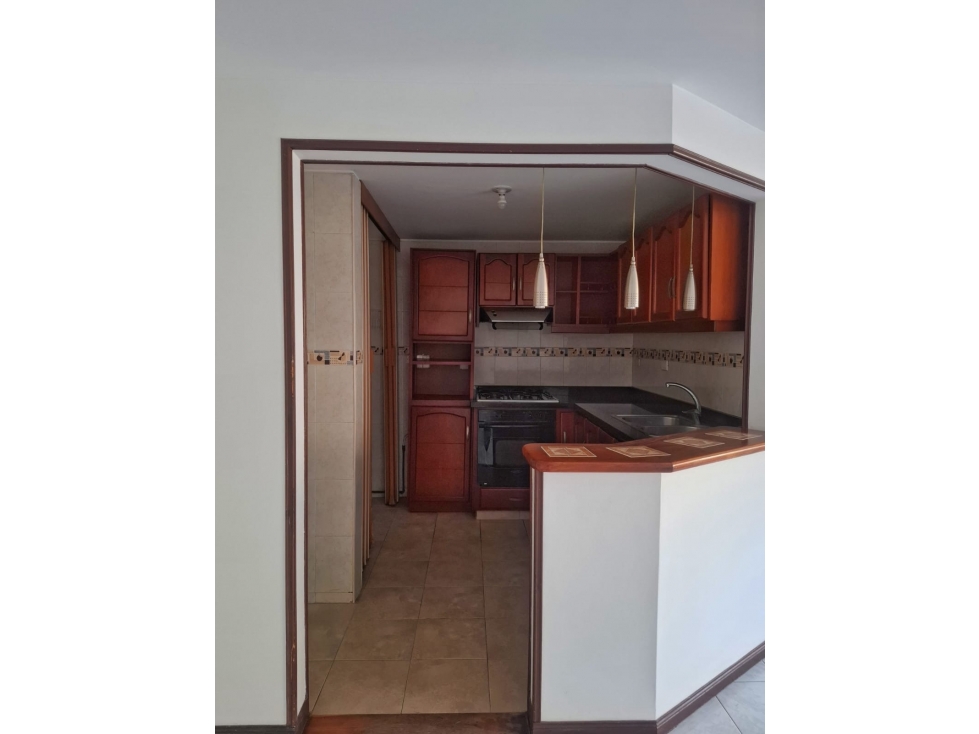 SE VENDE APARTAMENTO EN BELLA SUIZA DE 84 M2 EN PISO 4 SIN ASCENSOR — foto 2