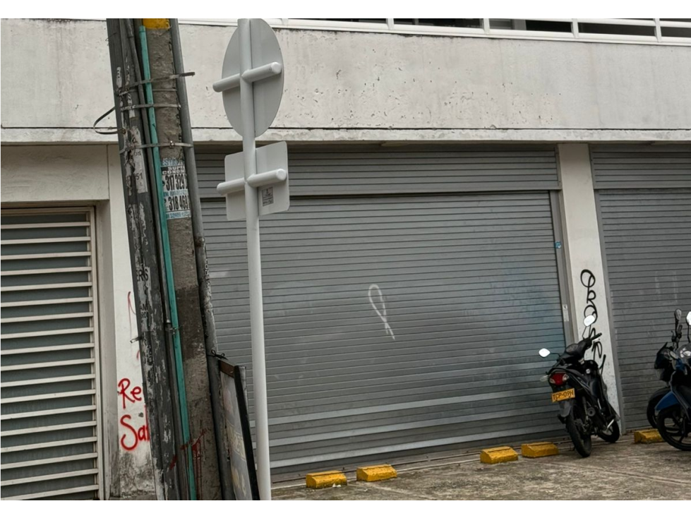 SE VENDE PROPIEDAD COMERCIAL EN SAN FERNANDO DE DOS NIVELES DE 358 M2