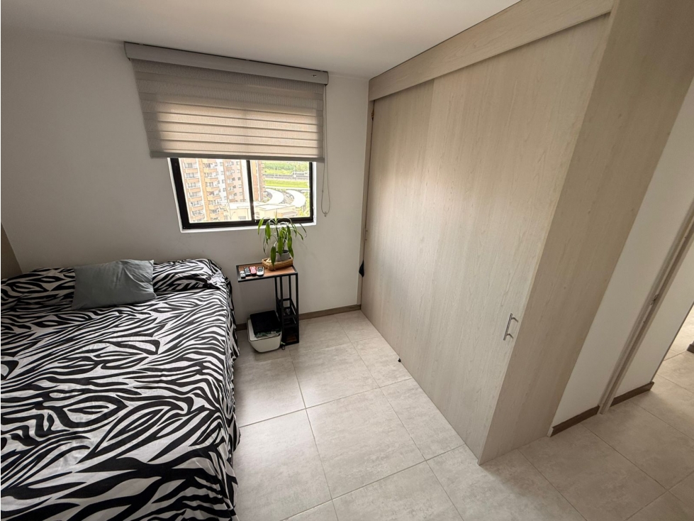 SE VENDE APARTAMENTO EN PARQUE VIVERO DE 105 M2 EN PISO 8 - 5