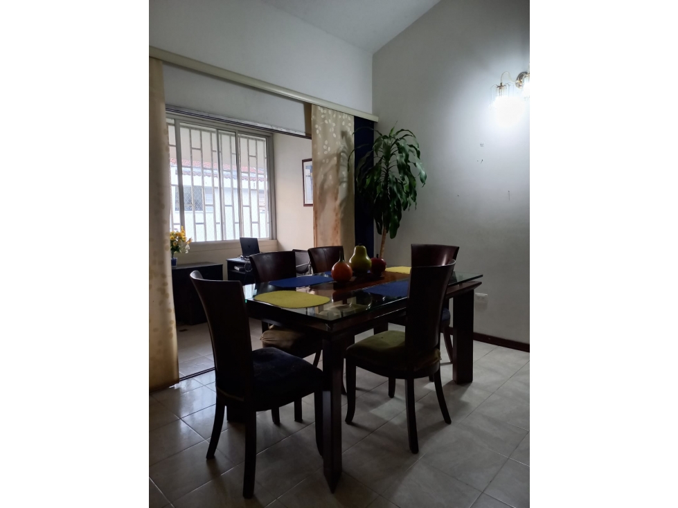 SE VENDE APARTAMENTO EN CAPRI EN PISO 4 DE 104 M2 PARA REMODELAR — foto 5