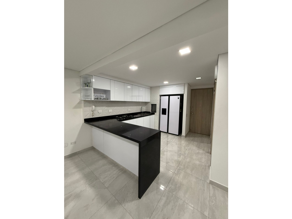 SE VENDE APARTAMENTO EN VALLE DEL LILI DE 83 M2 EN PISO 4 CON ASCENSOR — foto 2
