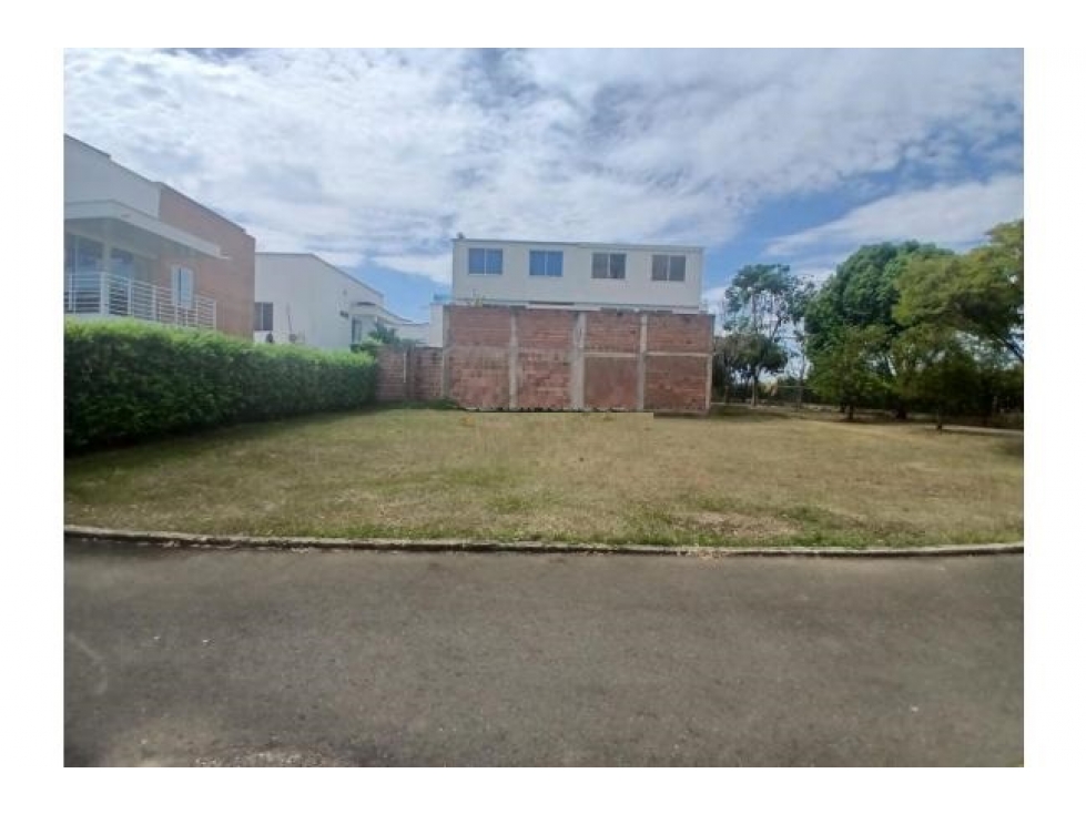 Lote en Conjunto Residencial en Jamundi - 1