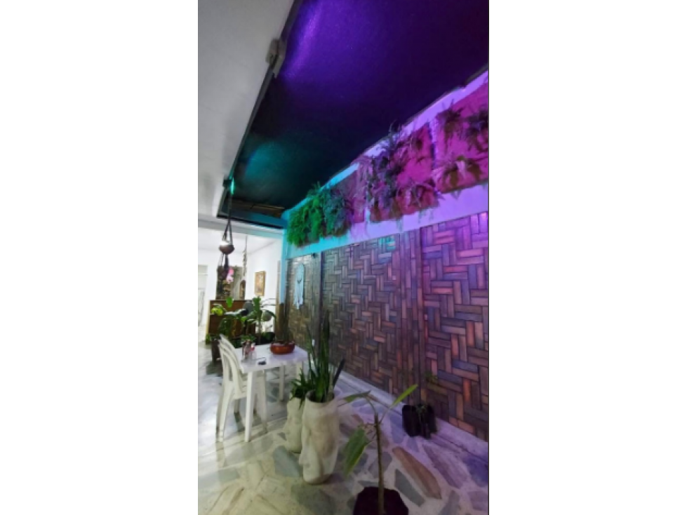 CASA DE DOS PISOS EN VENTA EN BRETAÑA