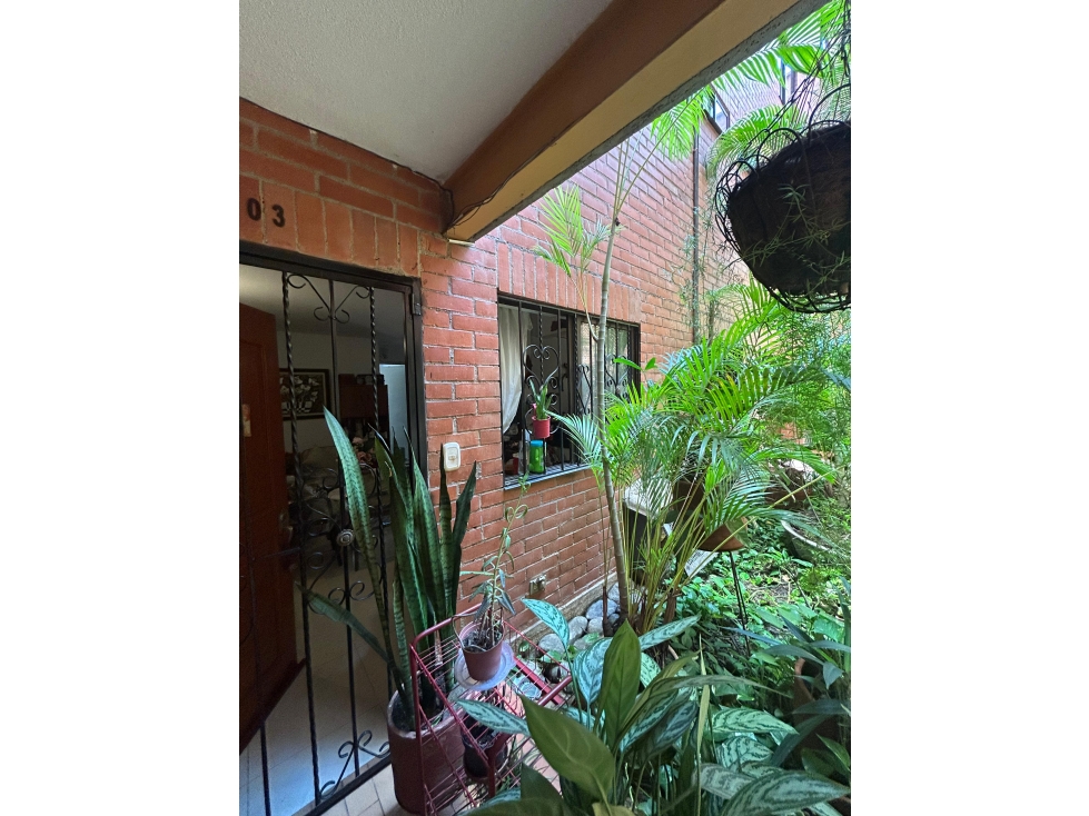 SE VENDE APARTAMENTO EN EL REFUGIO- 1RE PISO- PARQUEADERO PRIVADO — foto 2