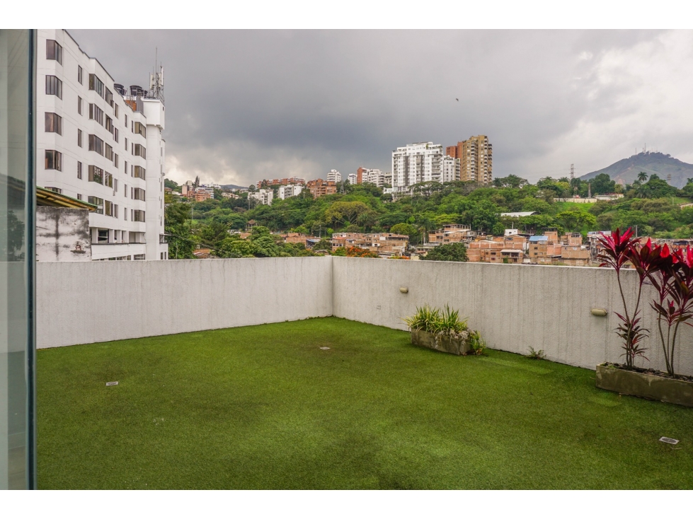SE VENDE APARTAMENTO EN MIRAFLORES EN PISO 1 DE 100 M2 PARQUEADERO — foto 3
