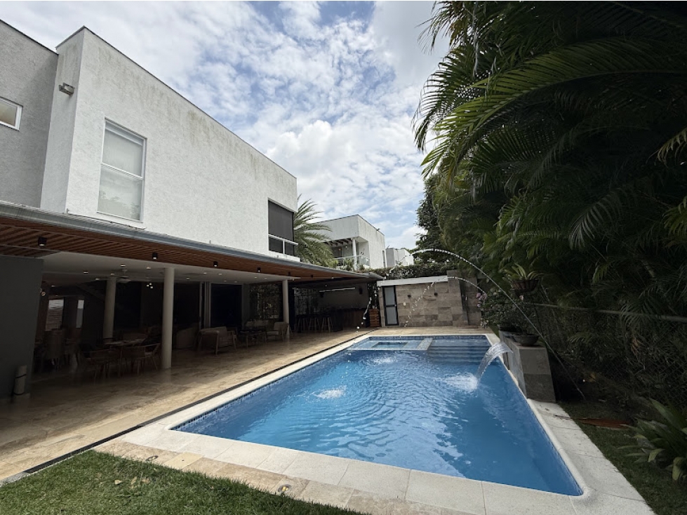 CASA EN PANCE EN CONJUNTO