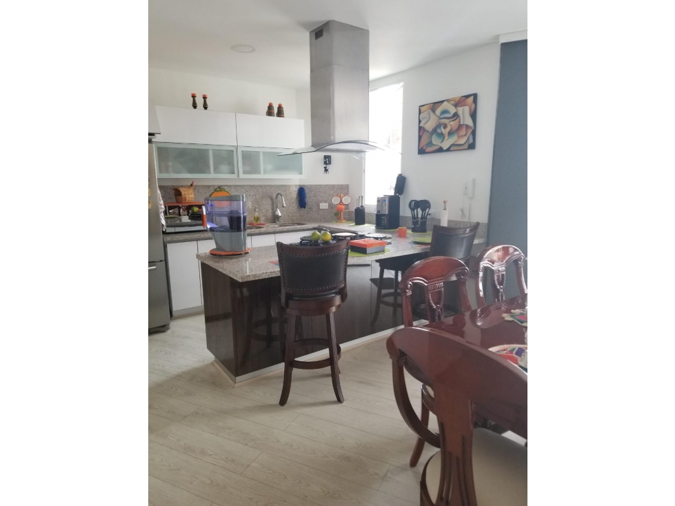 SE VENDE APARTAMENTO ESQUINERO EN SANTA TERESITA PISO 4 DE 148 M2 — foto 2