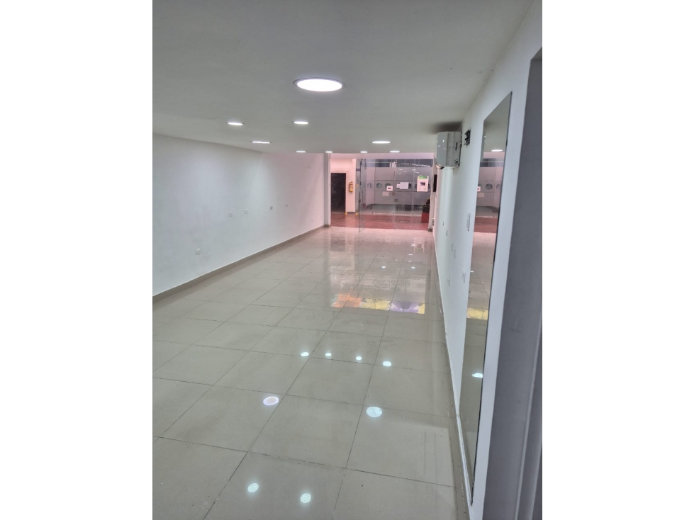 SE VENDE LOCALEN SAN VICENTE DESOCUPADO ANTES ERA UNA BARBERIA — foto 6