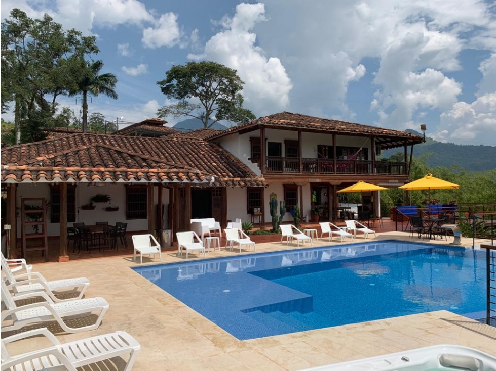 SE VENDE FINCA GANADERA EN VENECIA ANTIOQUIA - 2