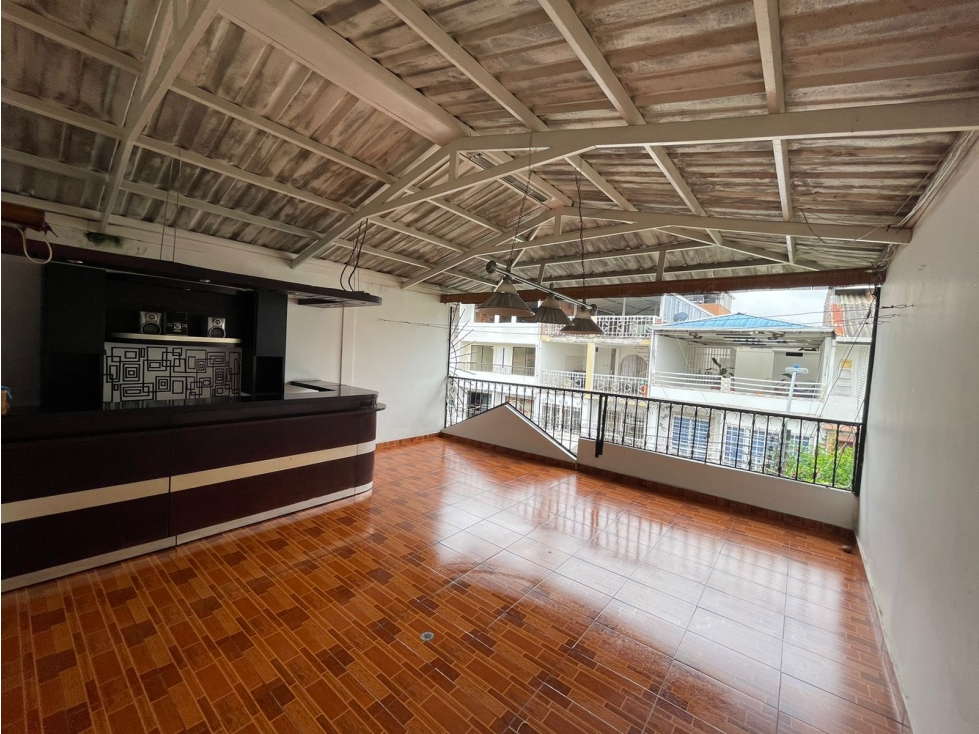 SE VENDE CASA UNIFAMILIAR EN CIUDAD 2000 — foto 2