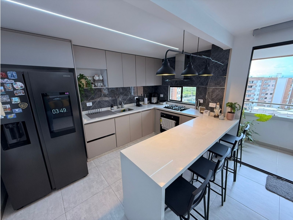 SE VENDE APARTAMENTO EN PARQUE VIVERO DE 105 M2 EN PISO 8 - 1