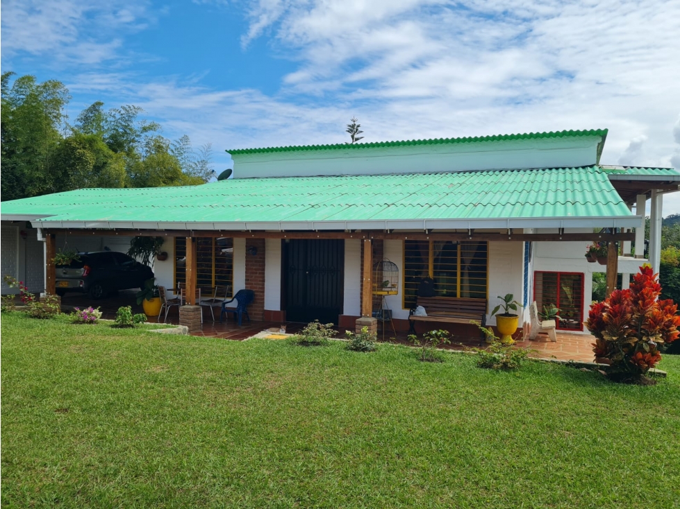 Hermosa casa campestre en Borrero Ayerbe - 2