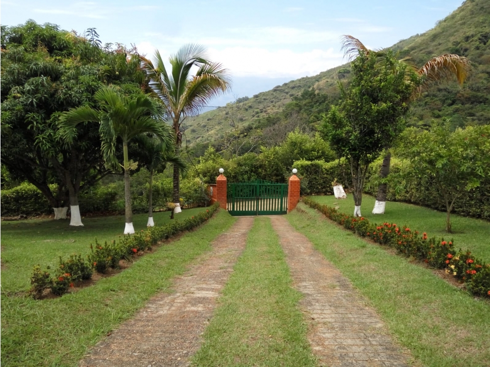 SE VENDE FINCA EN SAN JERONIMO ANTIOQUIA DE RECREO Y DESCANSO — foto 2