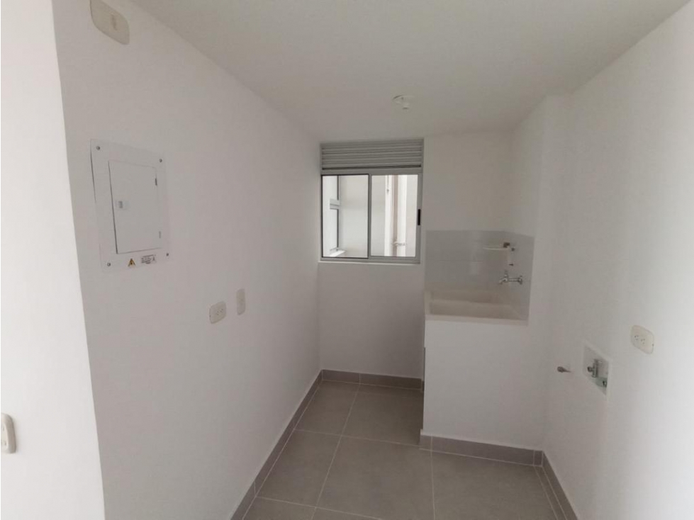 VENTA HERMOSO APARTAMENTO EN VALLE DEL LILI PISO 7 DE 98 M2 — foto 2