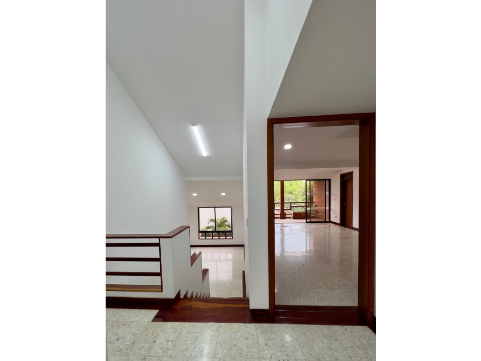 Vendo hermosa casa independiente en ciudad jardín - 3