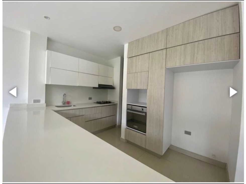 SE VENDE CASA EN LA MORADA DE DOS NIVELES