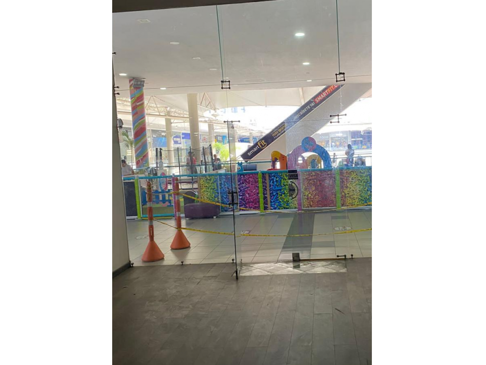 SE VENDE LOCAL EN PALMETO EN EL SEGUNDO PISO DE 97 M2 DESOCUPADO — foto 3