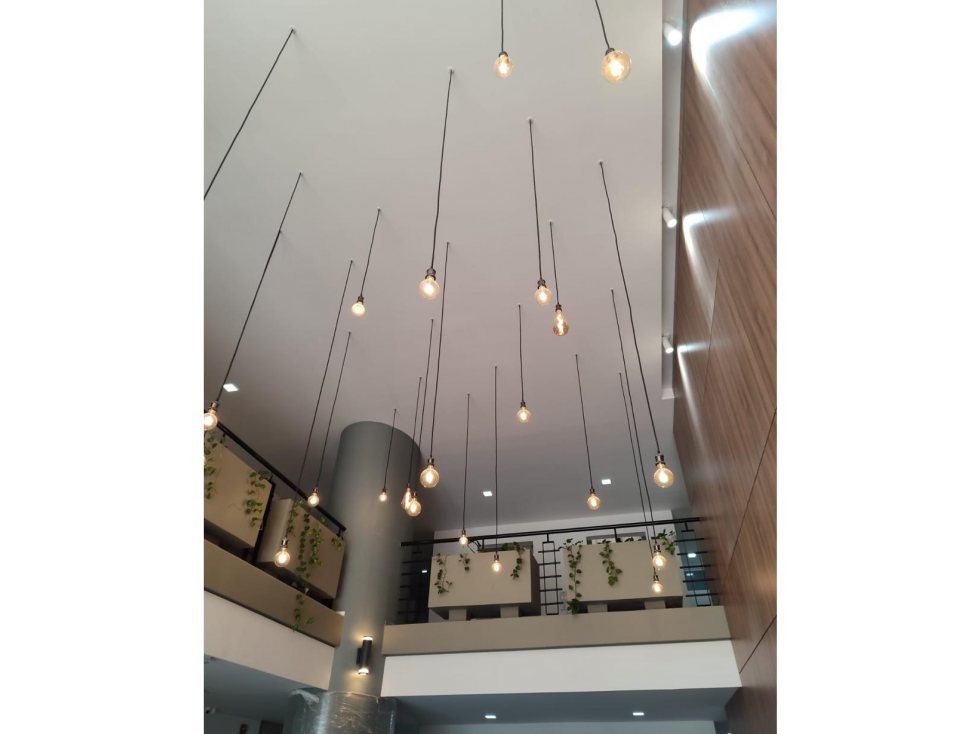 SE VENDE APARTAMENTO EN ALTO DE CRISTALES EN PISO 6 PARA INVERSION — foto 2