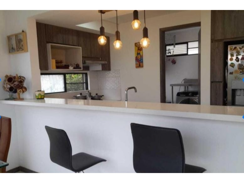 SE VENDE CASA EN JAMUNDI EN UNIDAD DE DOS NIVELES DE 112 M2