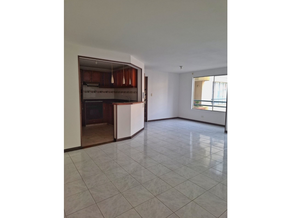 SE VENDE APARTAMENTO EN BELLA SUIZA DE 84 M2 EN PISO 4 SIN ASCENSOR — foto 3