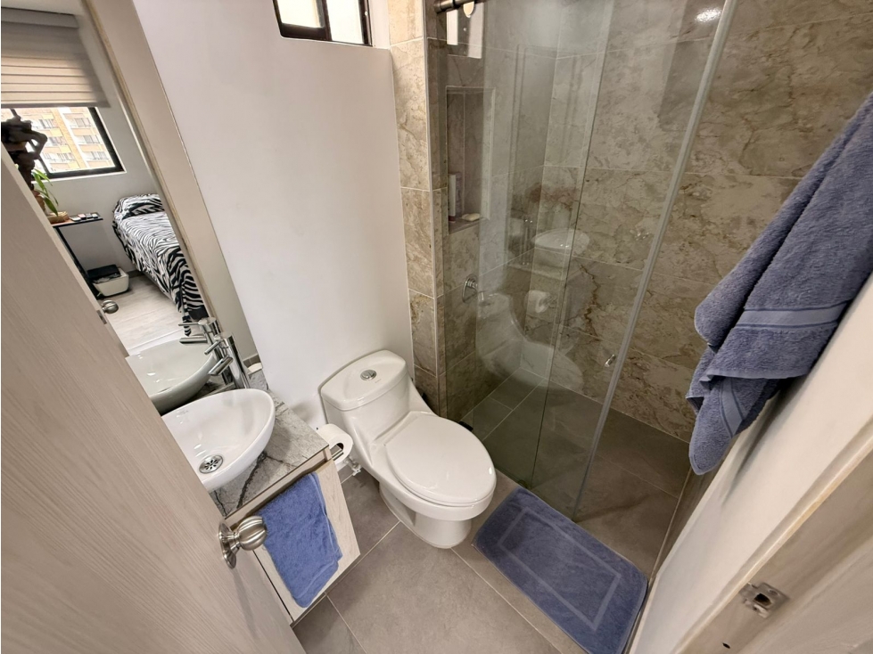 SE VENDE APARTAMENTO EN PARQUE VIVERO DE 105 M2 EN PISO 8 - 6