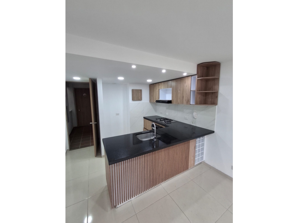 SE VENDE APARTAMENTO EN PARQUE VIVERO DE 76 M2 EN PISO 4 SIN ASCENSOR