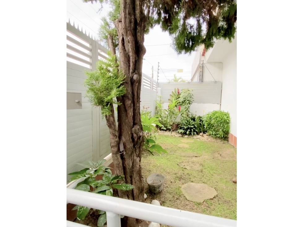 SE VENDE CASA EN SANTA MONICA RESIDENCIAL DE 800 M2 DE 4 NIVELES — foto 5