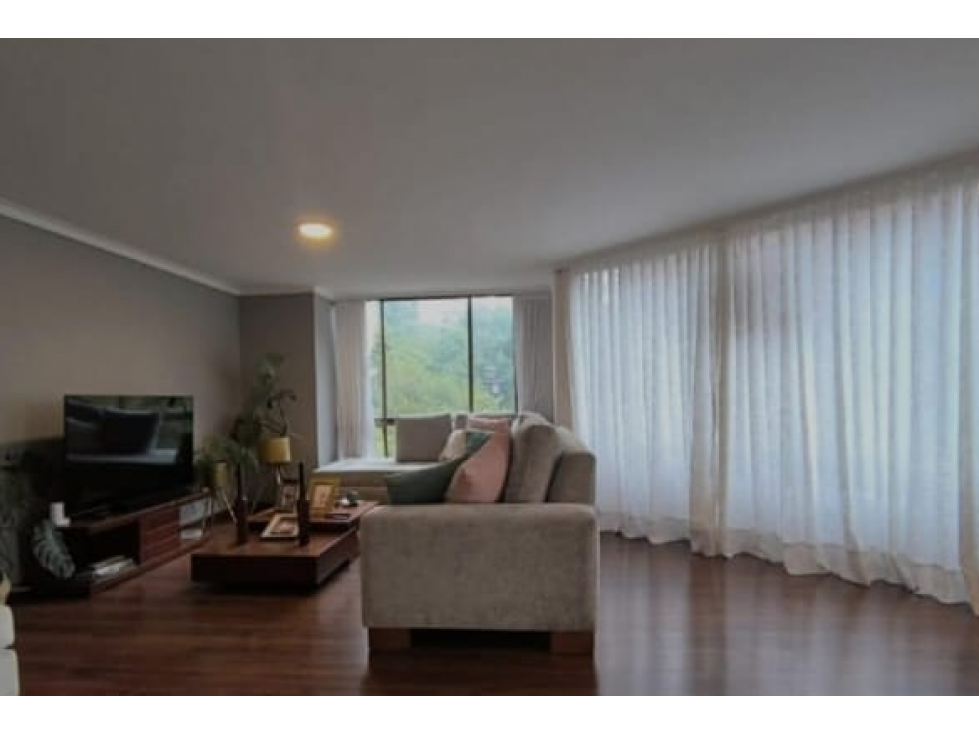 SE VENDE APARTAMENTO EN EL POBLADO EN MEDELLIN DE 140 M2 EN PISO 5 — foto 4