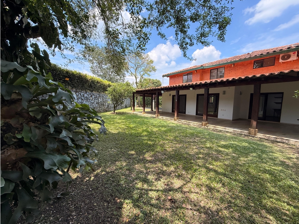 SE ALQUILA CASA CAMPESTRE EN PANCE DE DOS NIVELES CON AREA DE 970 M2 - 1