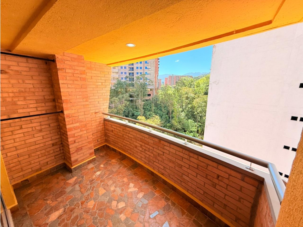 SE VENDE APARTAMENTO EN SABANETA DE 111 M2 EN PISO 8 — foto 3