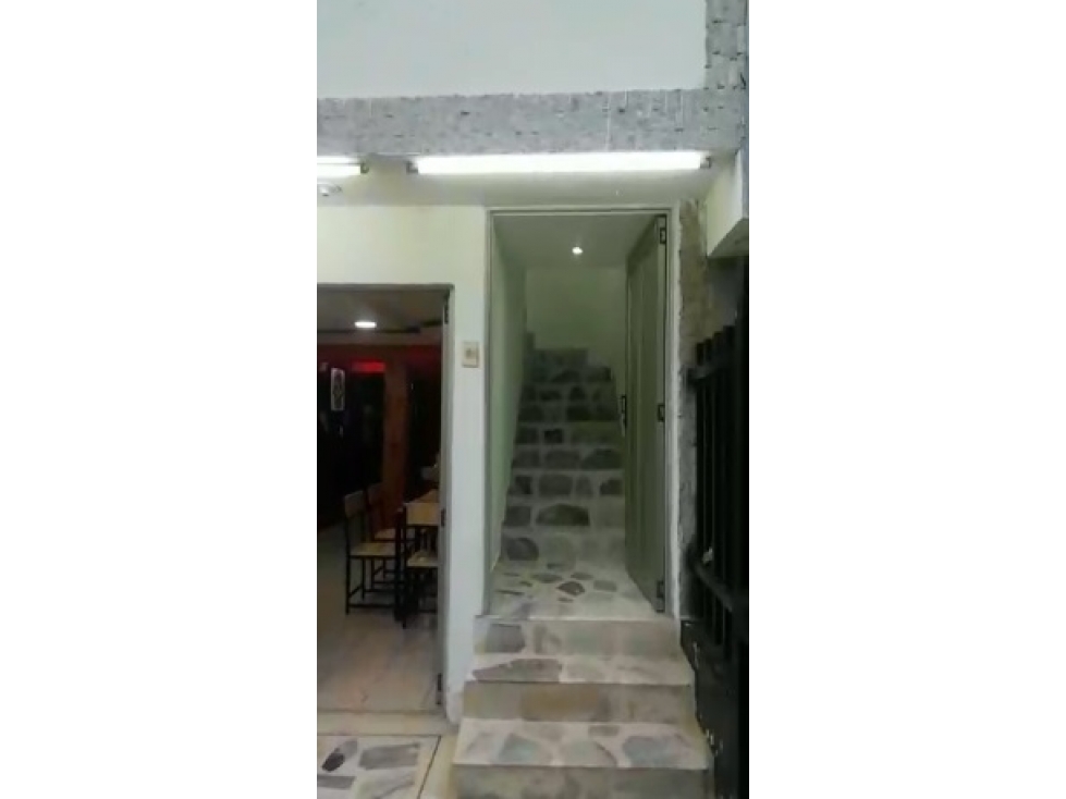 SE VENDE EDIFICIO COMERCIAL EN CANEY TRES PISOS — foto 6