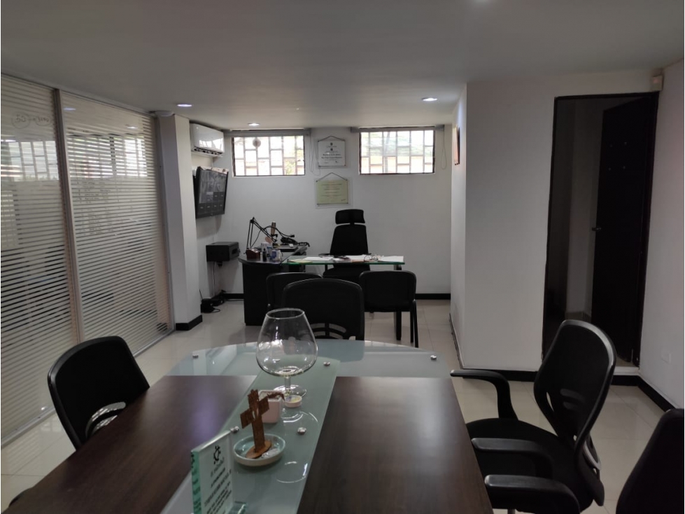 Edificio en Excelente Ubicacion Comercial en Aranjuez — foto 6