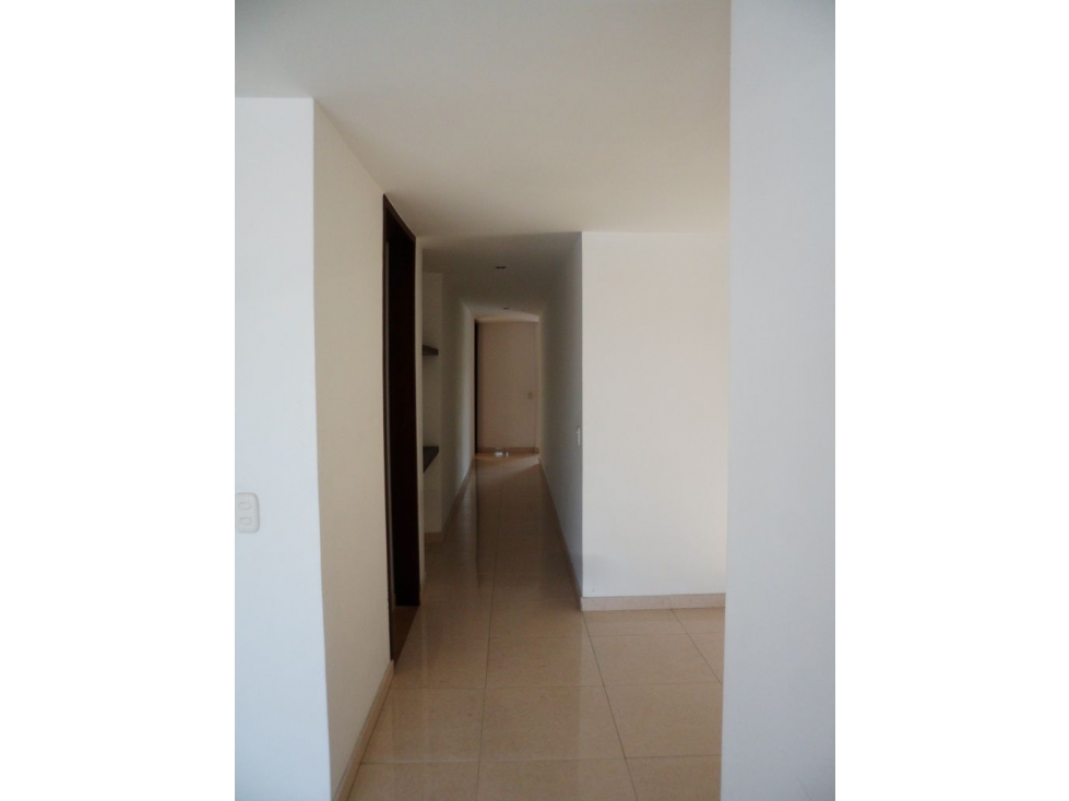 Vendo excelente edificio en el ingenio — foto 3